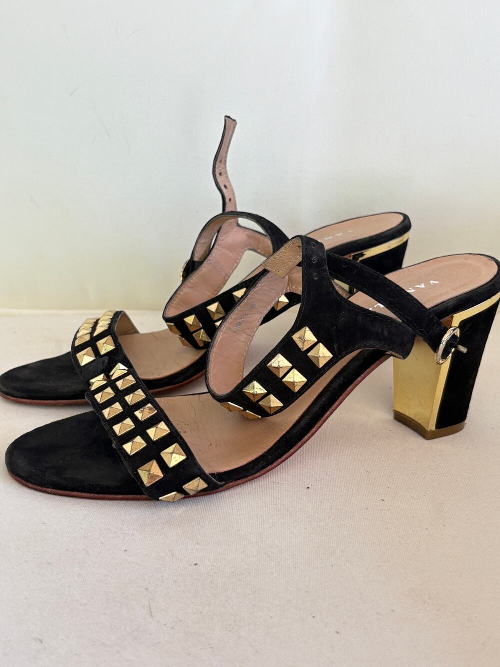 Vanilla Moon Stud Heels 38 8 Black Gold Sandals Glam Cocktail